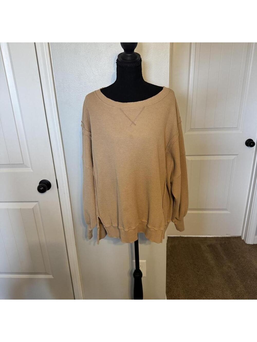 American Eagle Women's Tan Long Sleeve Shirt